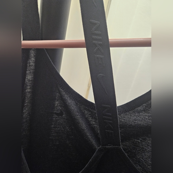 EUC Nike Dri-Fit tank top - Picture 3 of 4